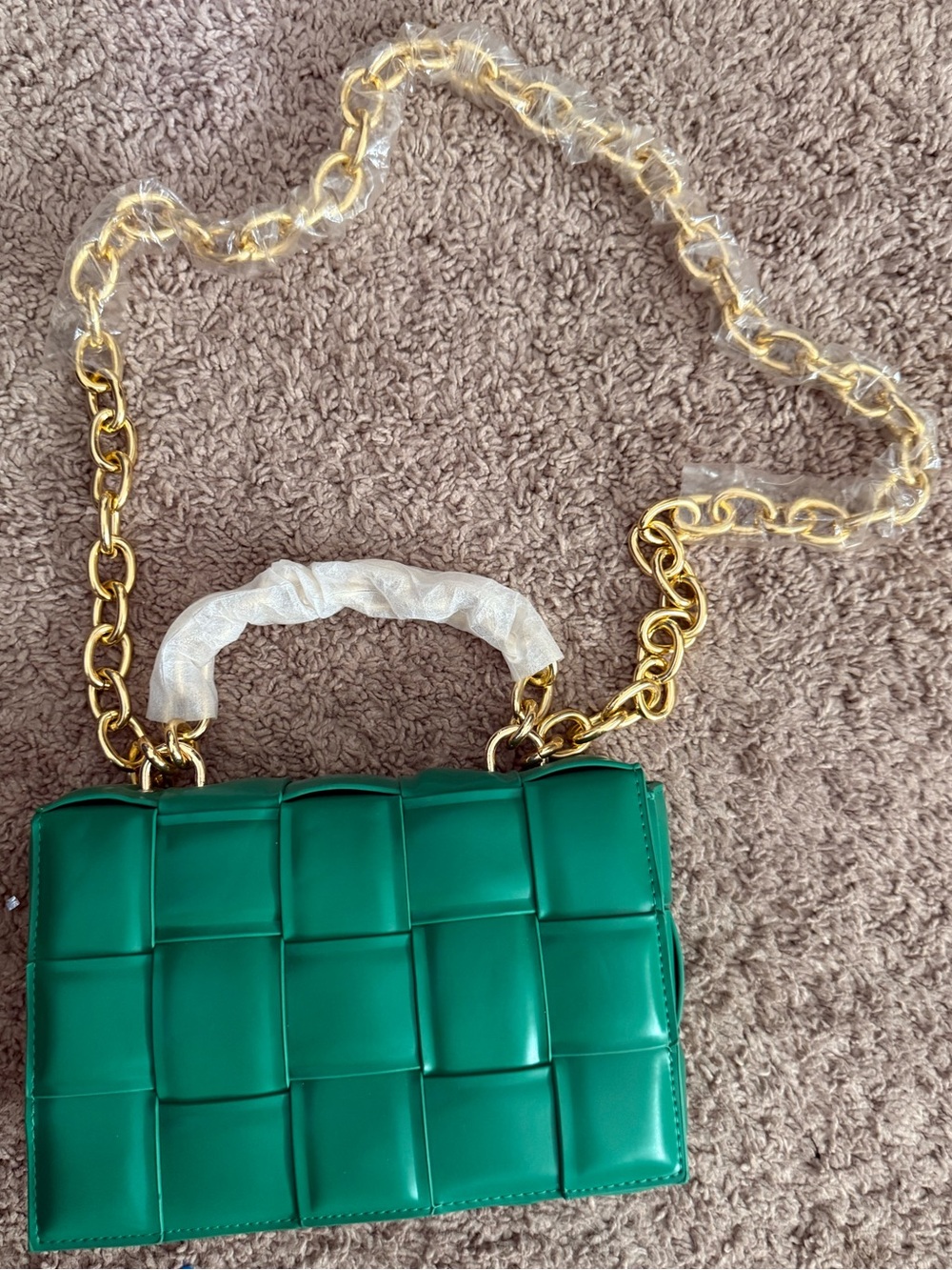 Green Woven Shoulder Bag with Gold Chain